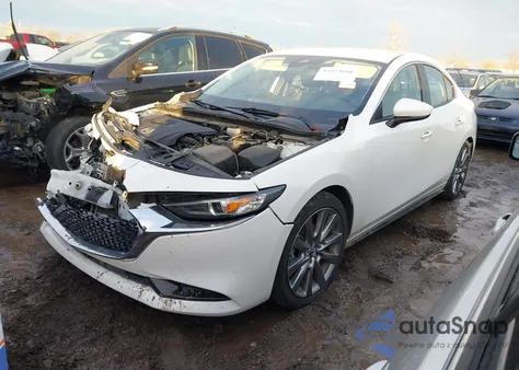 2020 Mazda Mazda3 Preferred Package z USA, uszkodzony, nr VIN JM1BPADL9L1171813